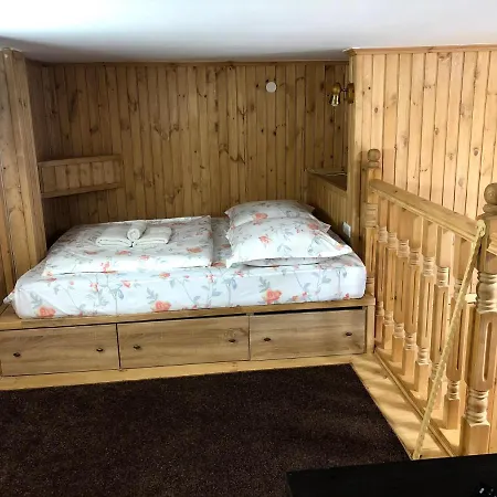 Gil Apartments, Korzo 7,1 Centre Uschhorod